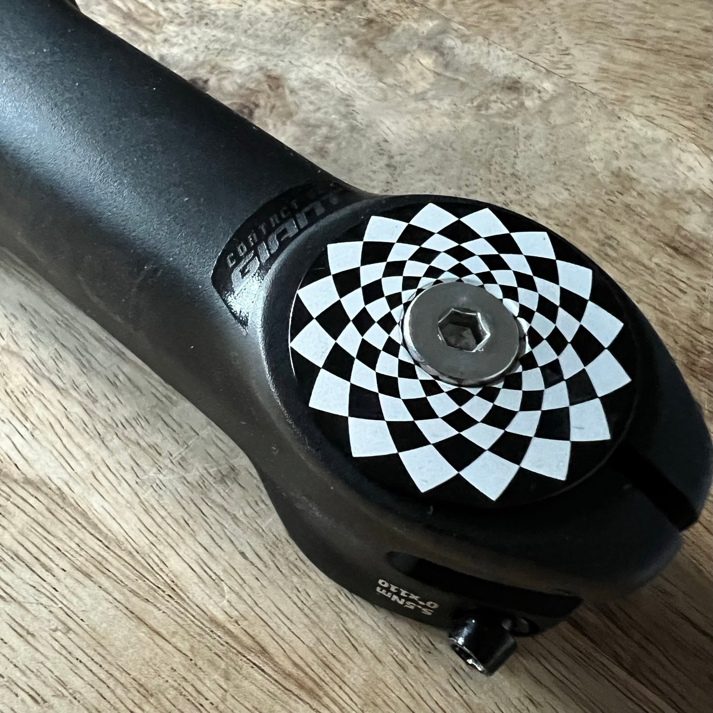 OVERSIZED - Starburst Top Cap